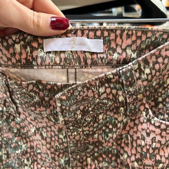 7 For All Mankind Beige Pink Green Snake Print Tapered Pants - Picture 5 of 6